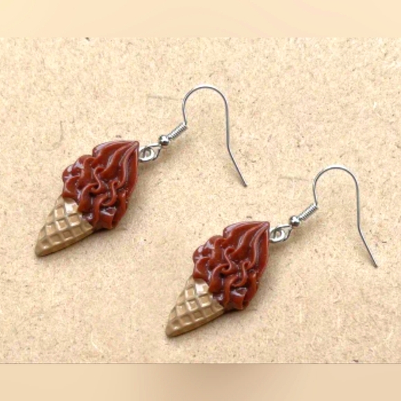 Chocolate Ice cream Earrings - Picture 1 of 5